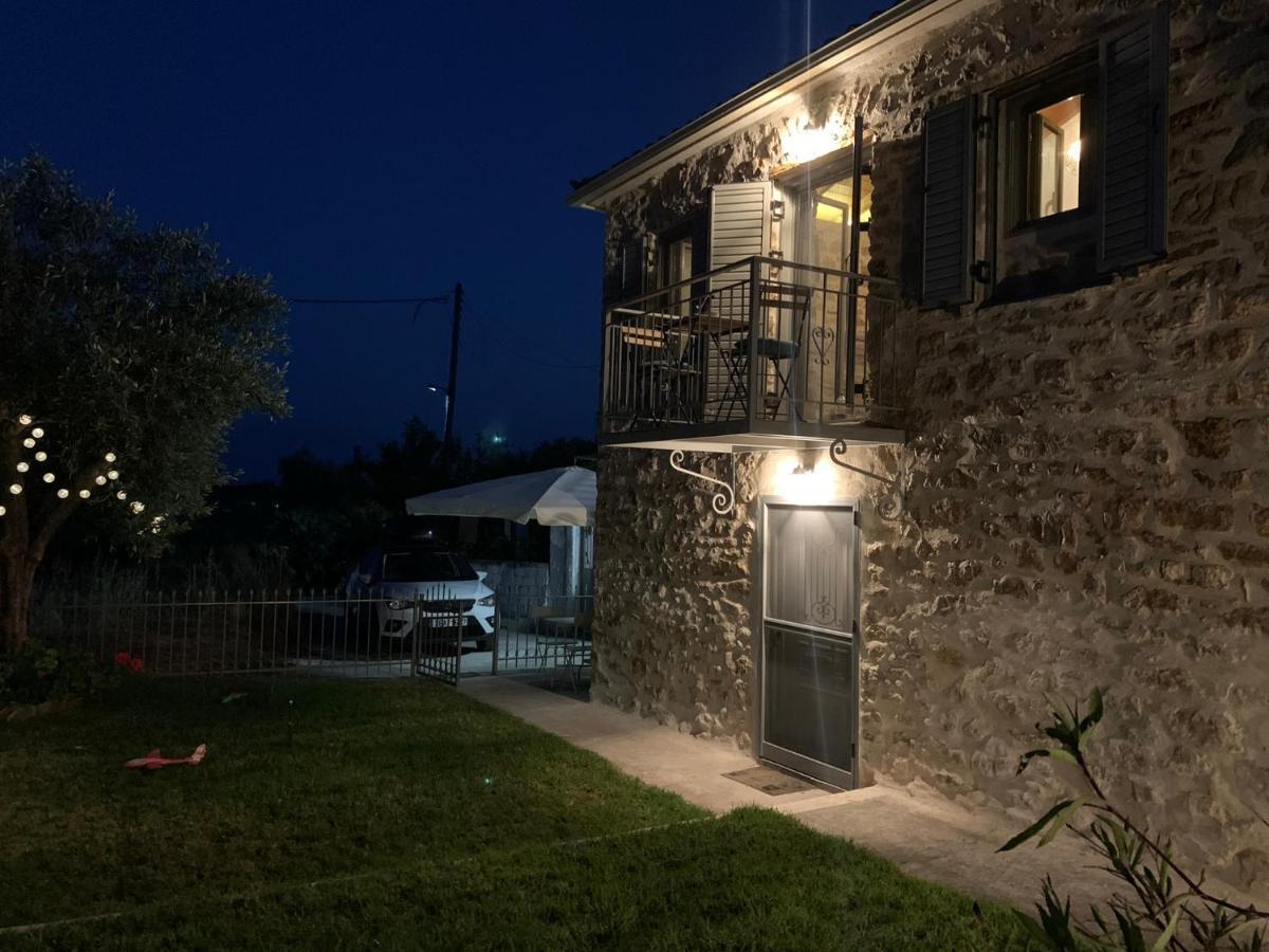 Messinian Stone House Villa Екстериор снимка