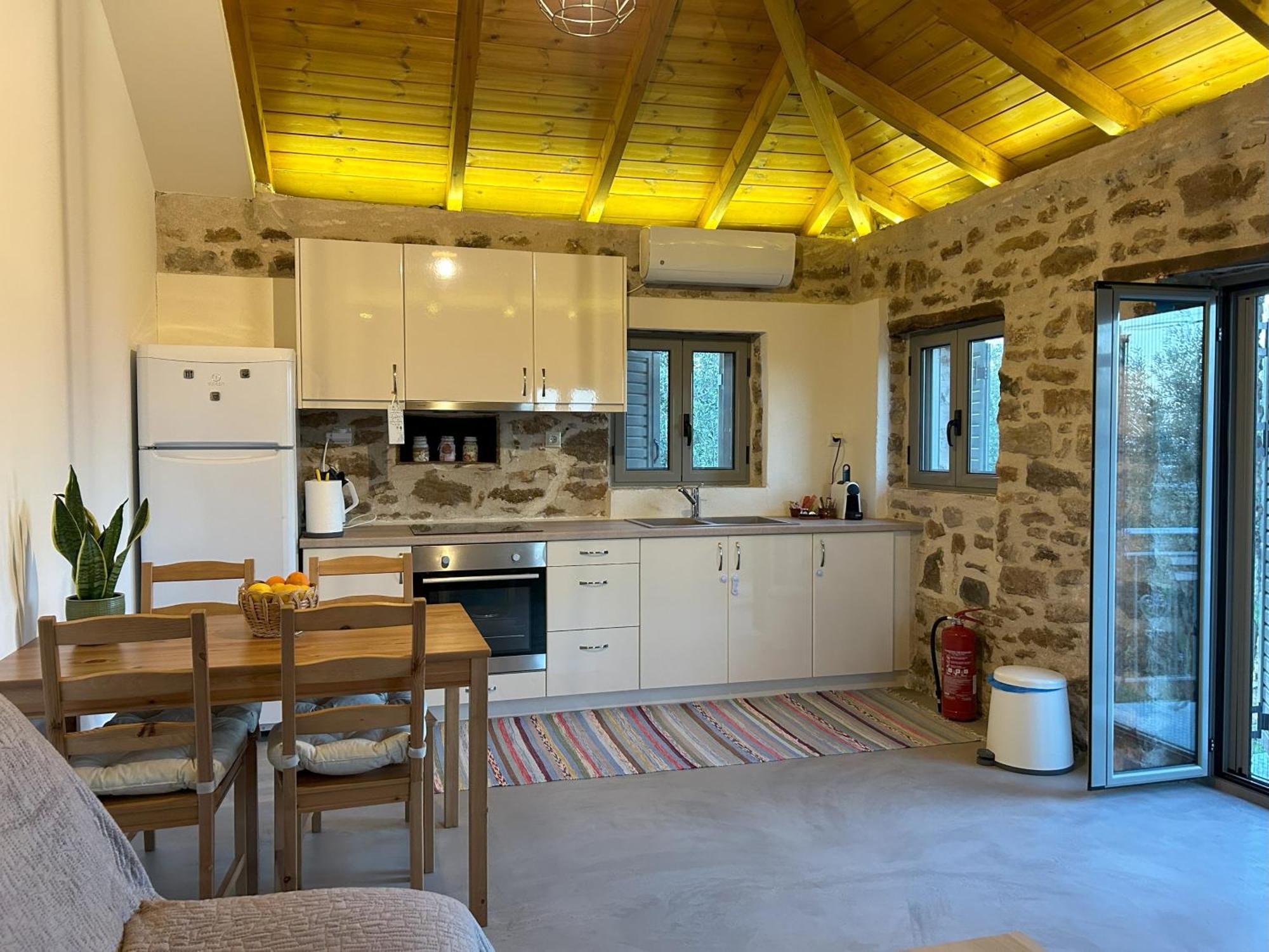 Messinian Stone House Villa Екстериор снимка